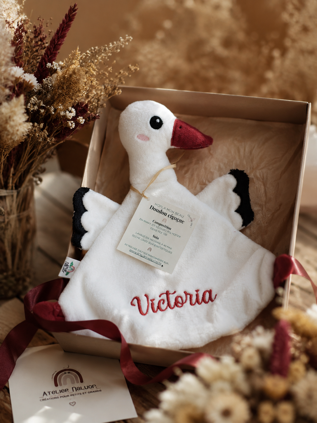 Doudou Cigogne Personnalisé – Cadeau de naissance made in Alsace